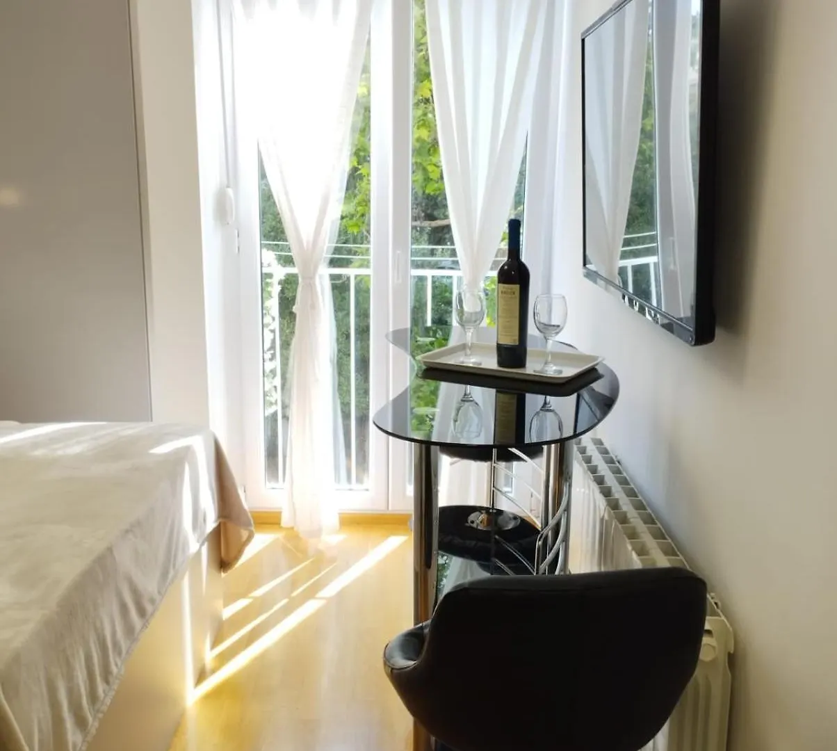 Bella Vista - Cozy Apartments With Easy Check-In And Free Parking Split